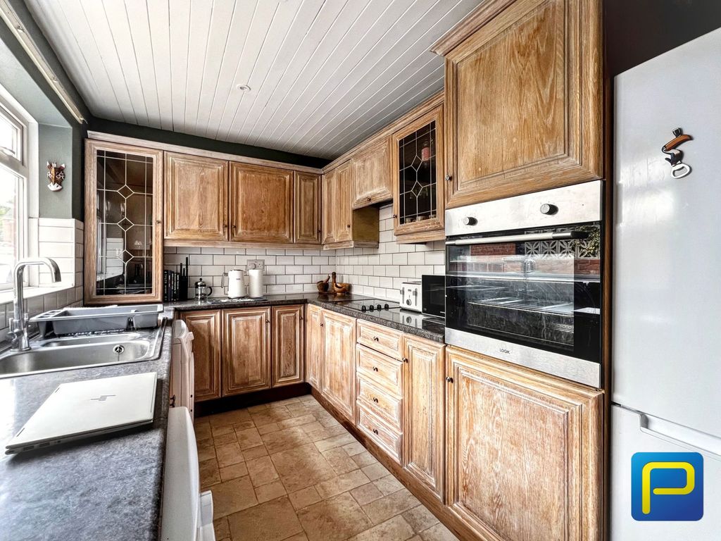 Property photo 2 of 23