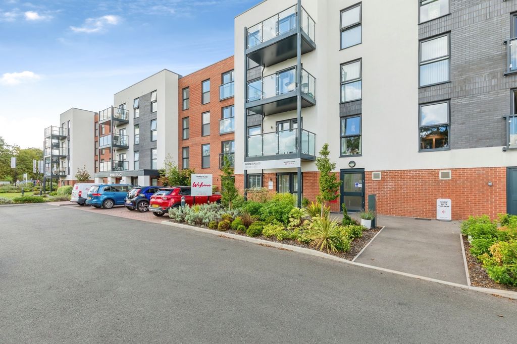 Property photo 1 of 16 Pbox-Img.Jpg