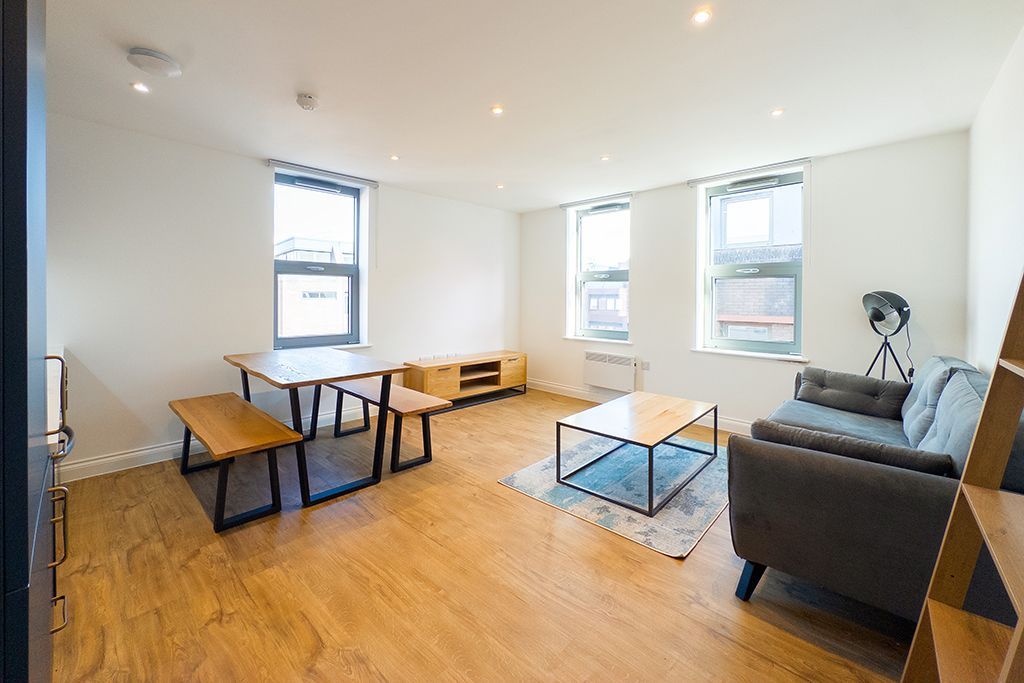 Property photo 2 of 21