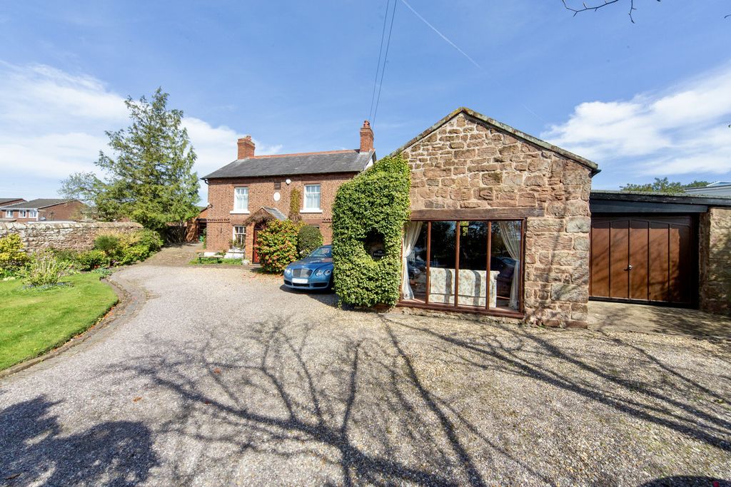 Property photo 1 of 34