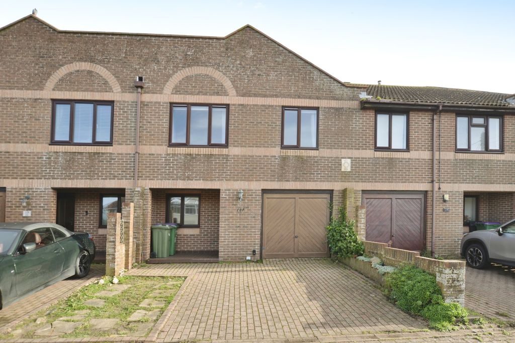 Property photo 1 of 14 Photography