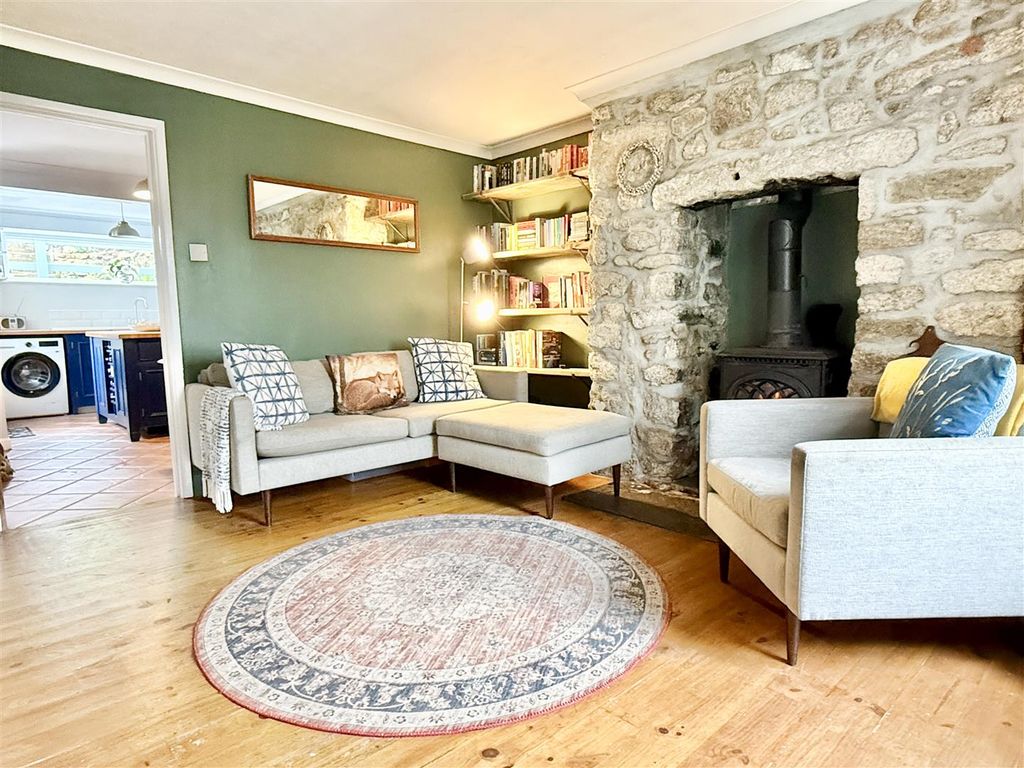 Property photo 2 of 18