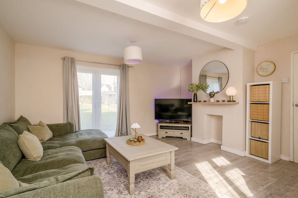 Property photo 3 of 22