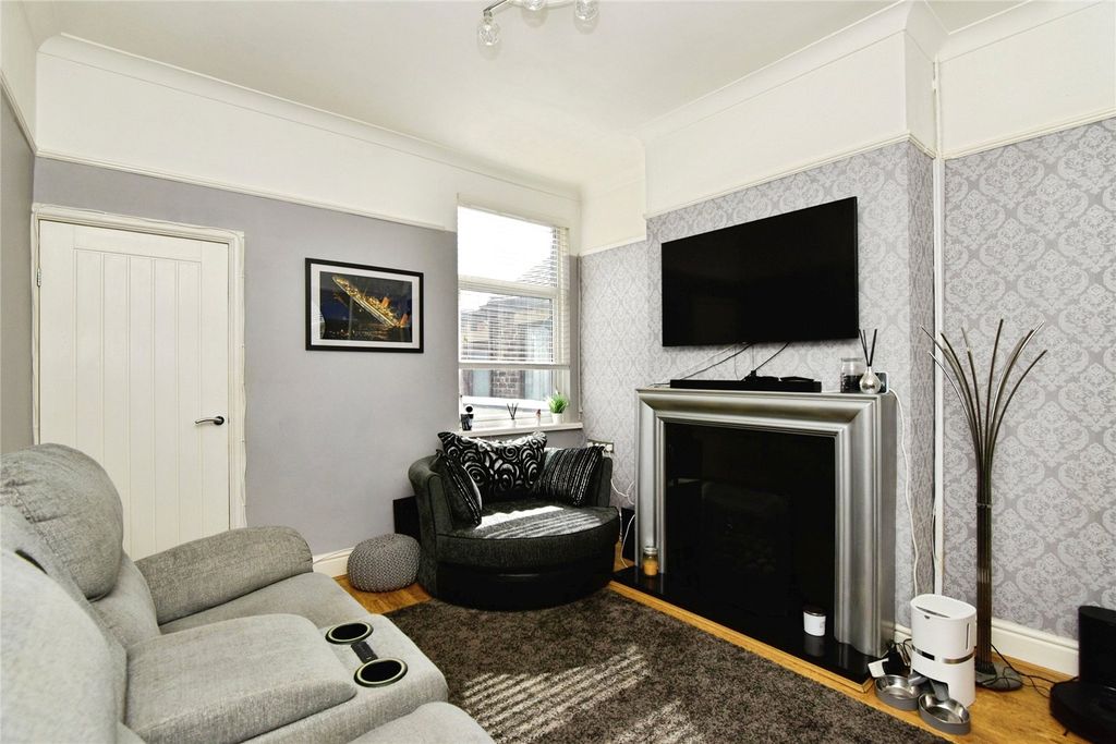 Property photo 2 of 15 Picture No. 08