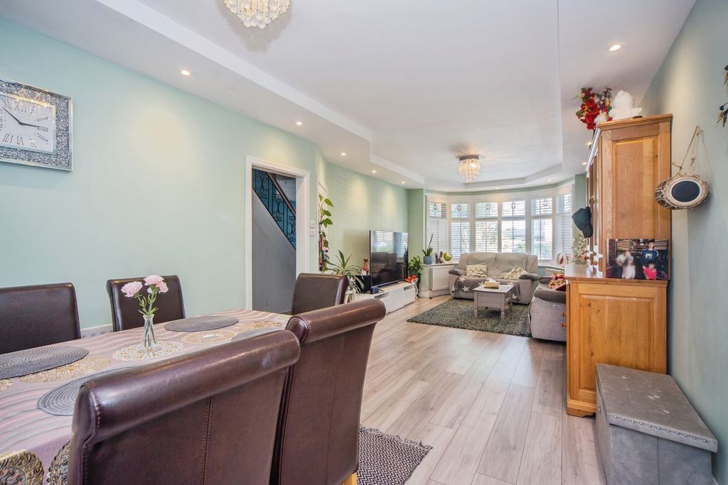 Property photo 2 of 13 Pbox-Img.Jpg