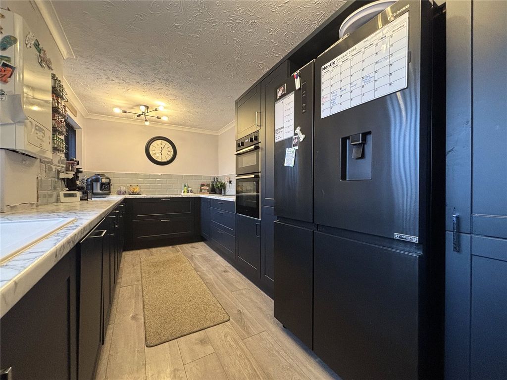 Property photo 3 of 16 Picture No. 25