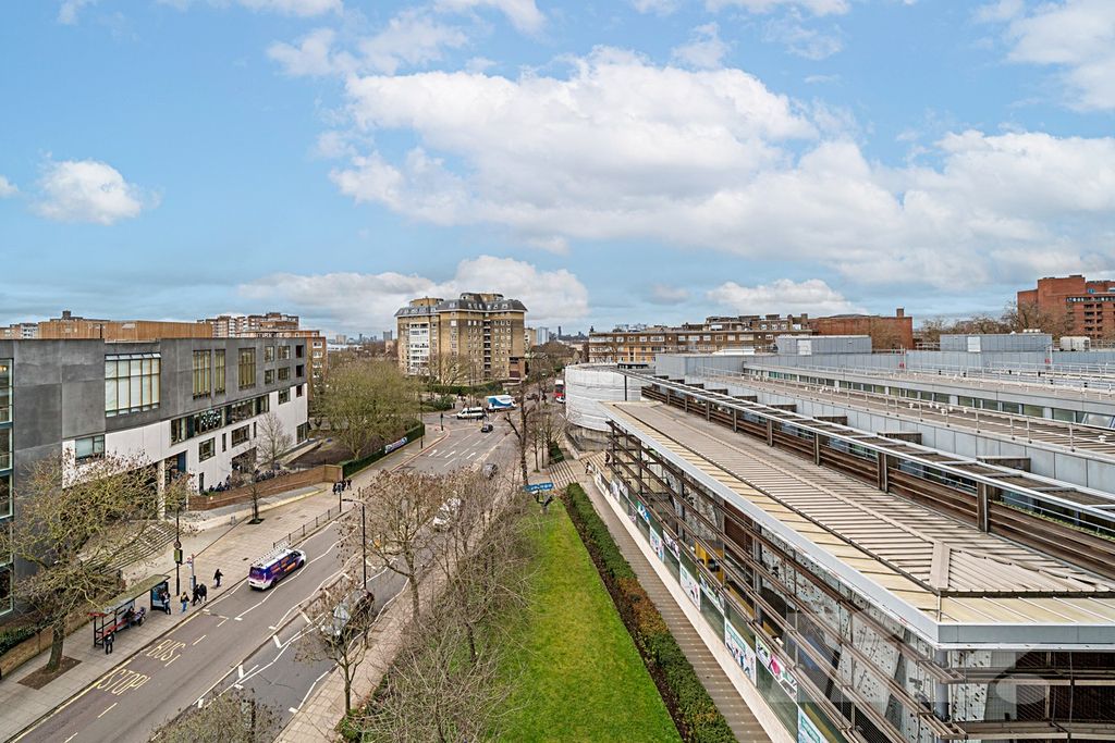 Property photo 2 of 10 Photo 2