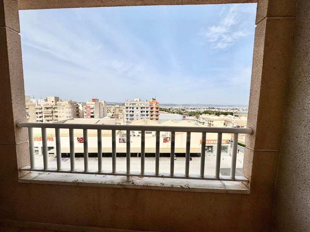 Property photo 3 of 27