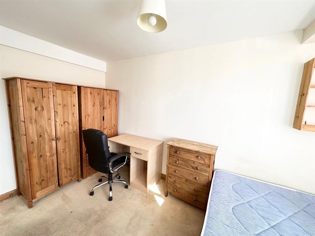 Property photo 1 of 17 B 1.Jpg