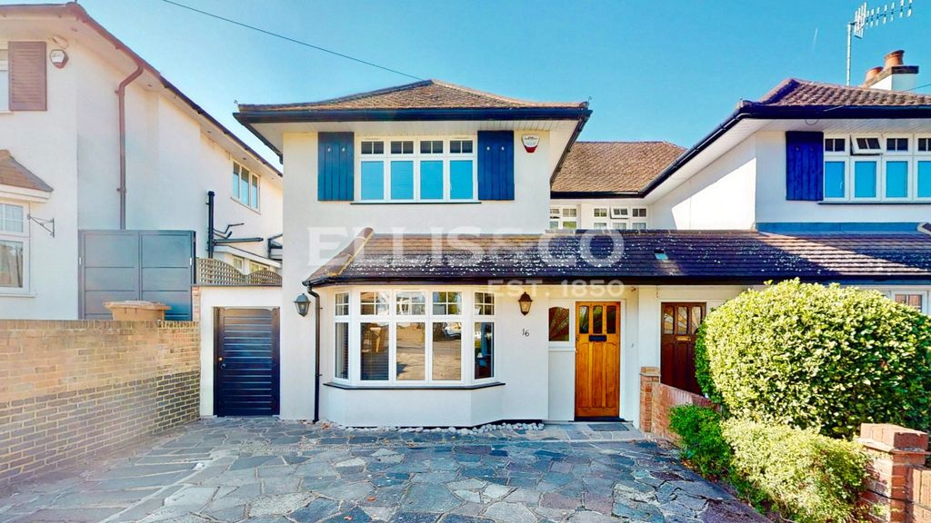 Property photo 1 of 22 Picture No. 12