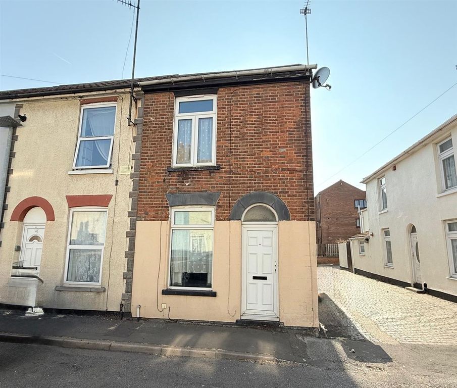 Property photo 1 of 12 Outside