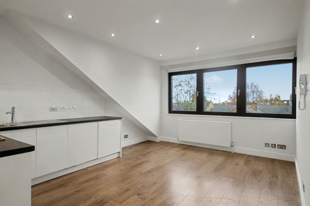 Property photo 2 of 9 2.Jpg