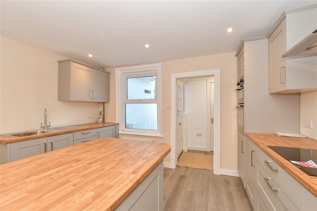 Property photo 3 of 15 Kitchen/ Breakfast Room