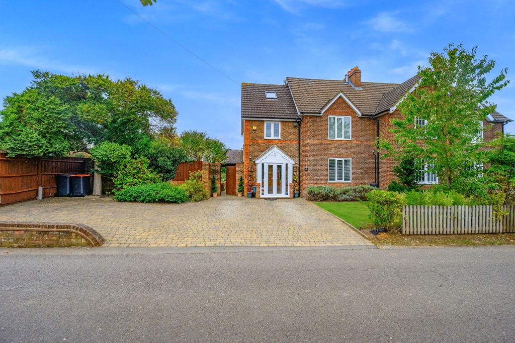 Property photo 1 of 23 4557131