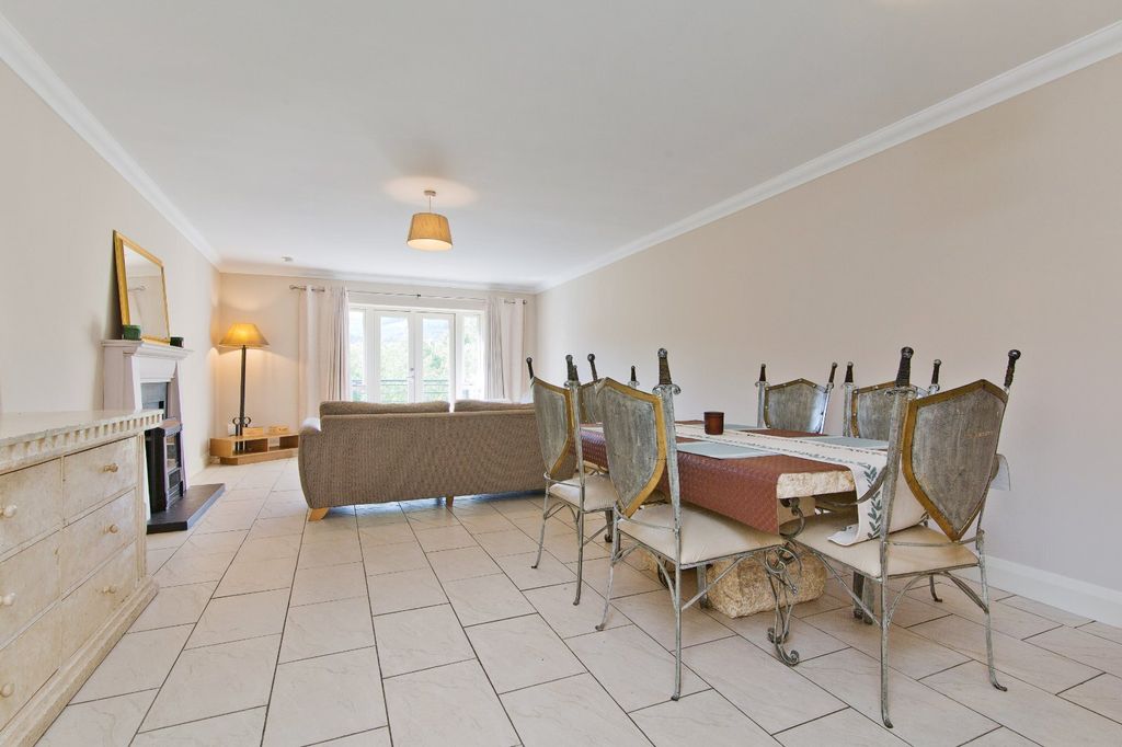 Property photo 2 of 13 Picture No. 01