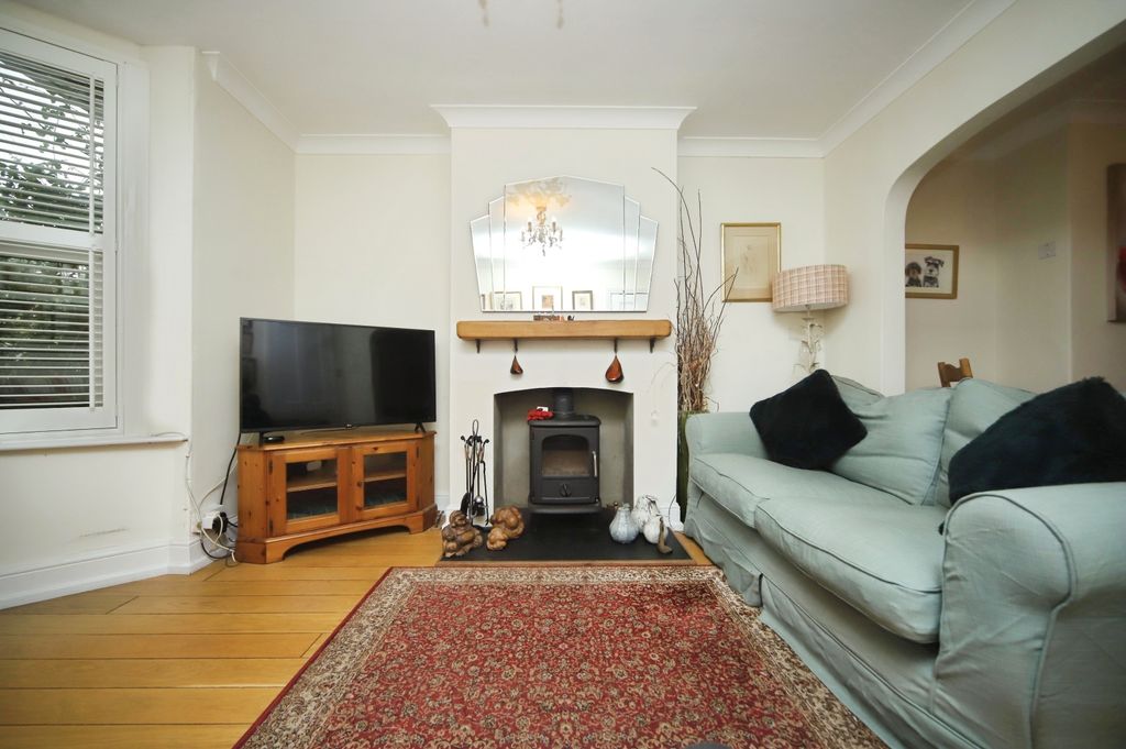 Property photo 2 of 13