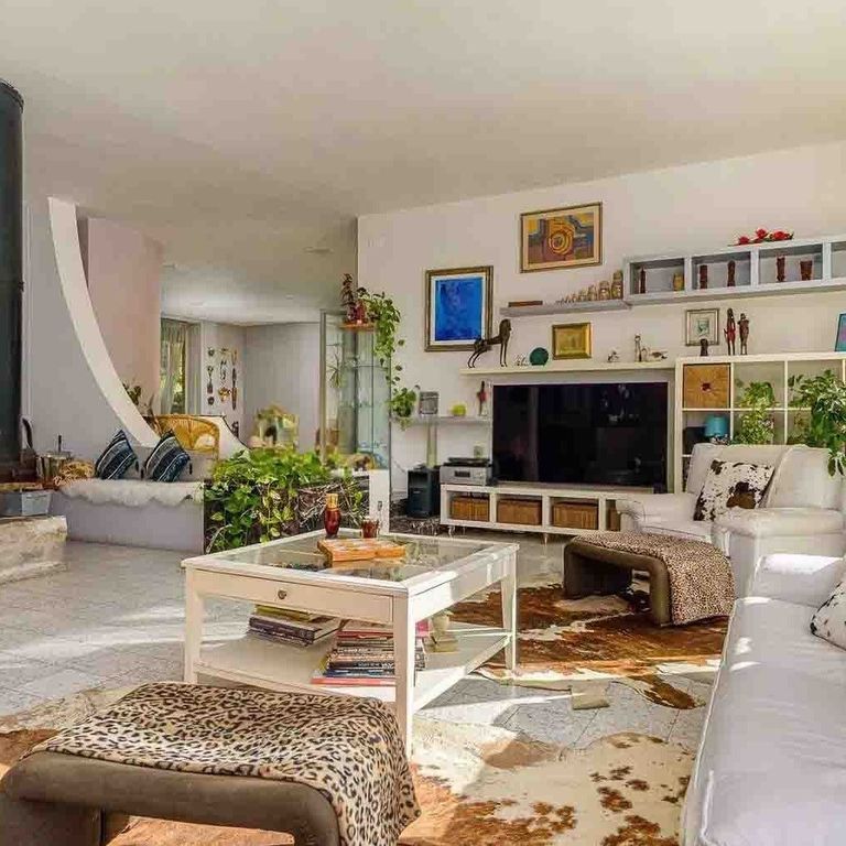 Property photo 1 of 18 Charming Villa In Piombino, Tuscany