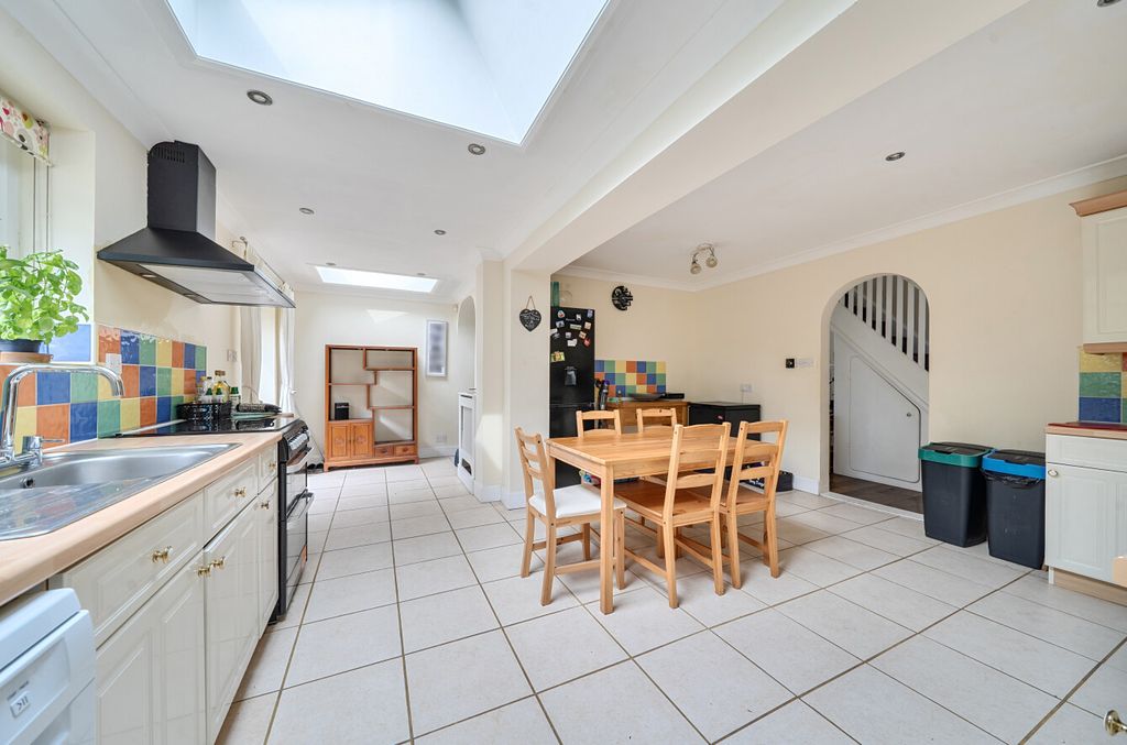Property photo 2 of 12 1462823-18-6A0603...