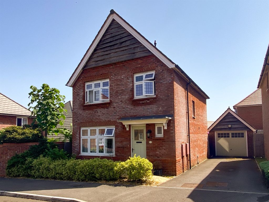 Property photo 1 of 16
