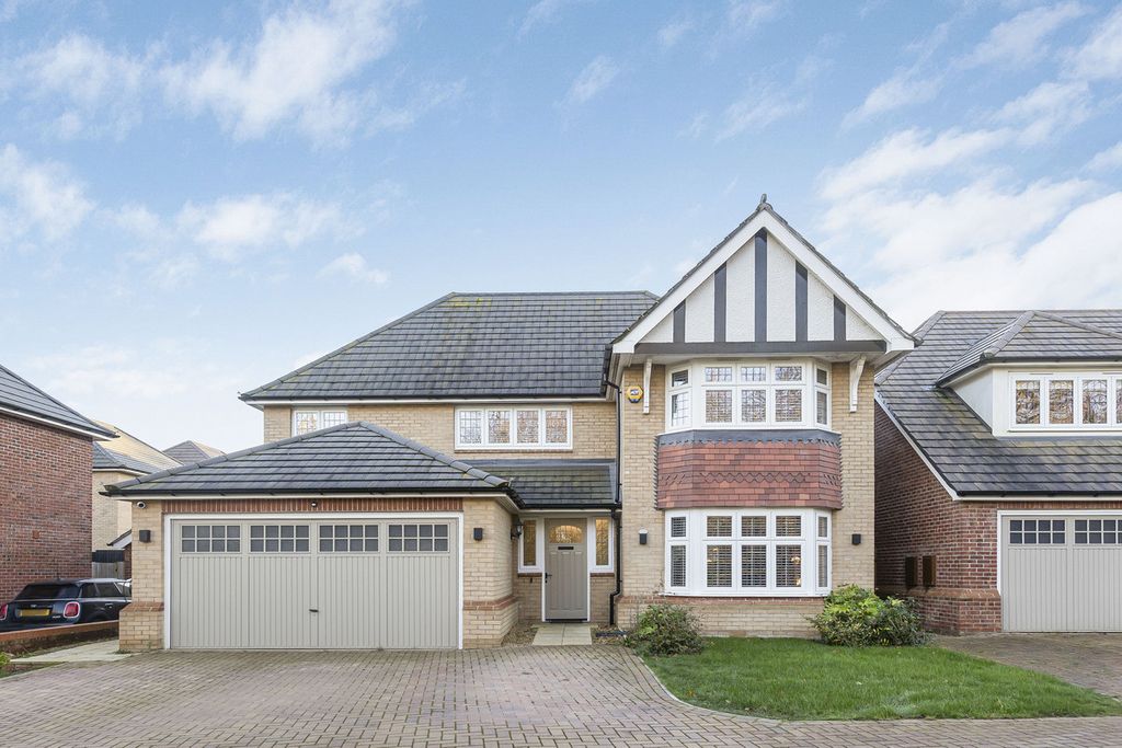 Property photo 1 of 37