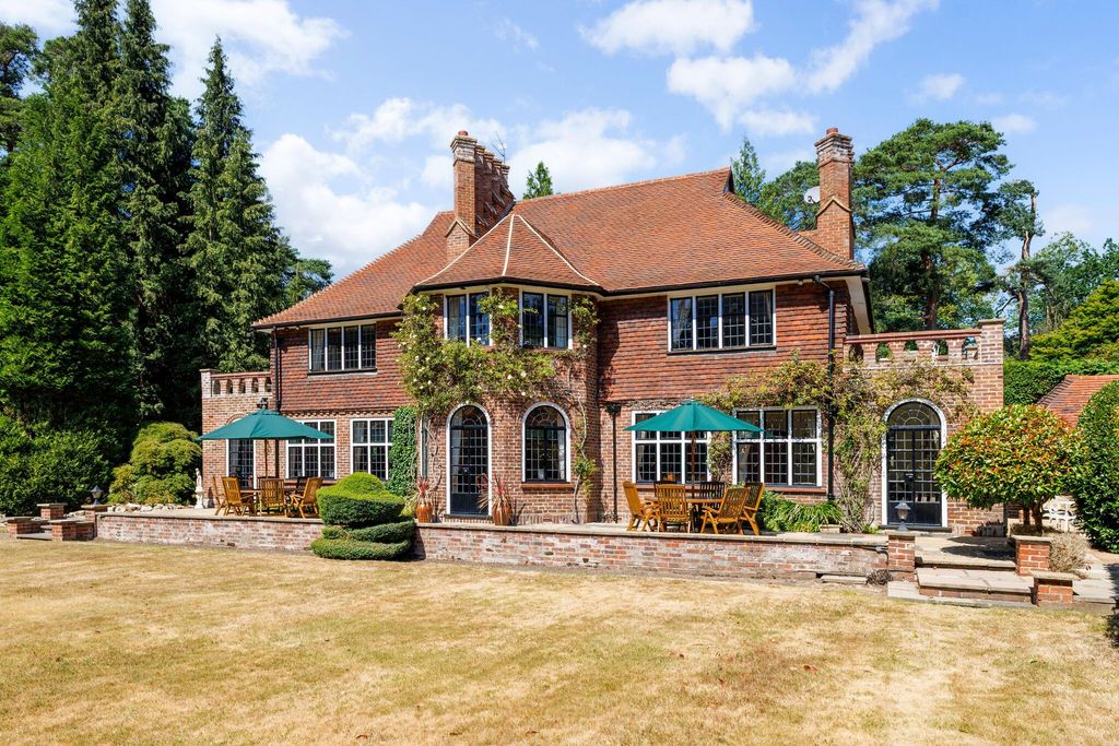 Property photo 2 of 18