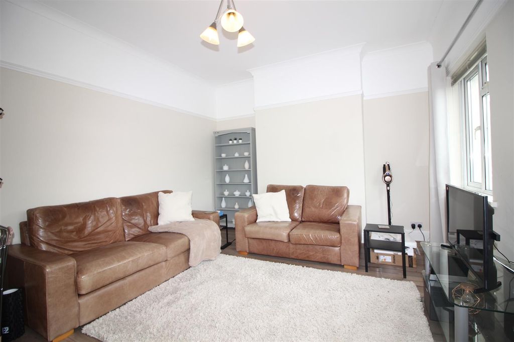 Property photo 1 of 8 Img_8926.Jpg