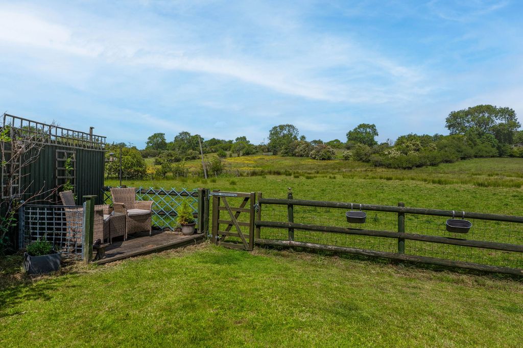 Property photo 2 of 36