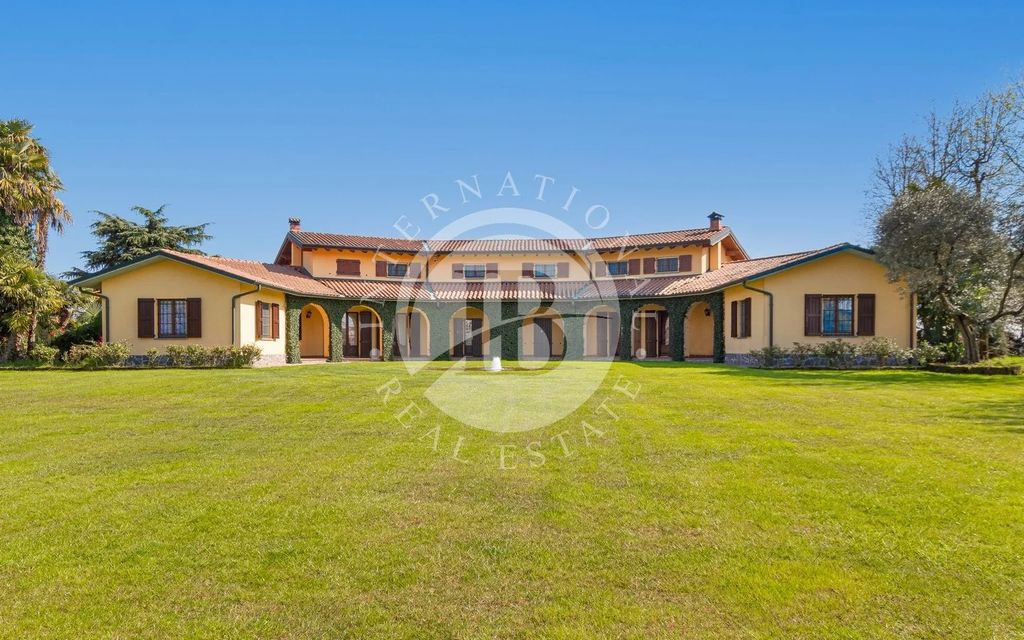 Property photo 3 of 28