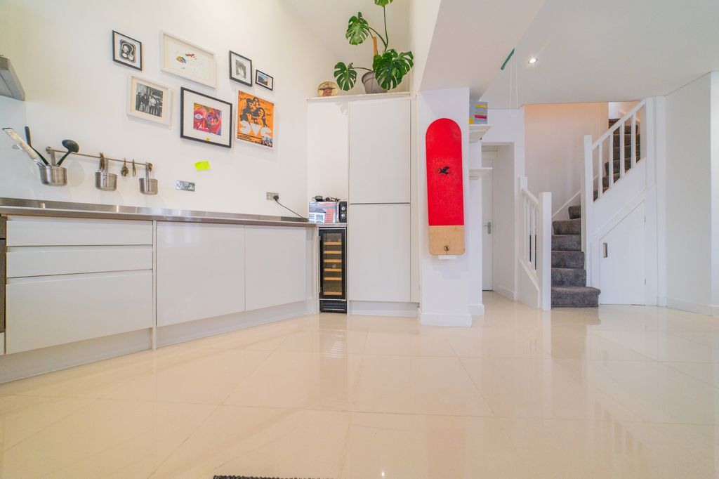 Additional image 7 of 2 bed end terrace house for saleFairfield Avenue, Canton CF5