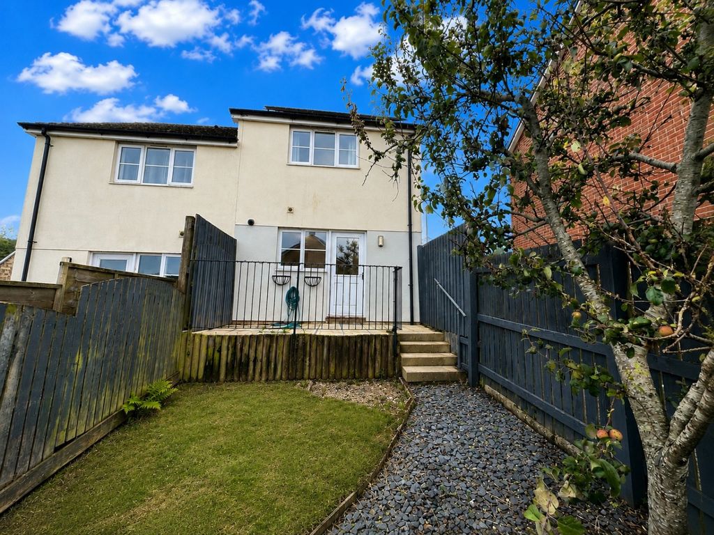 Property photo 2 of 9 5314081