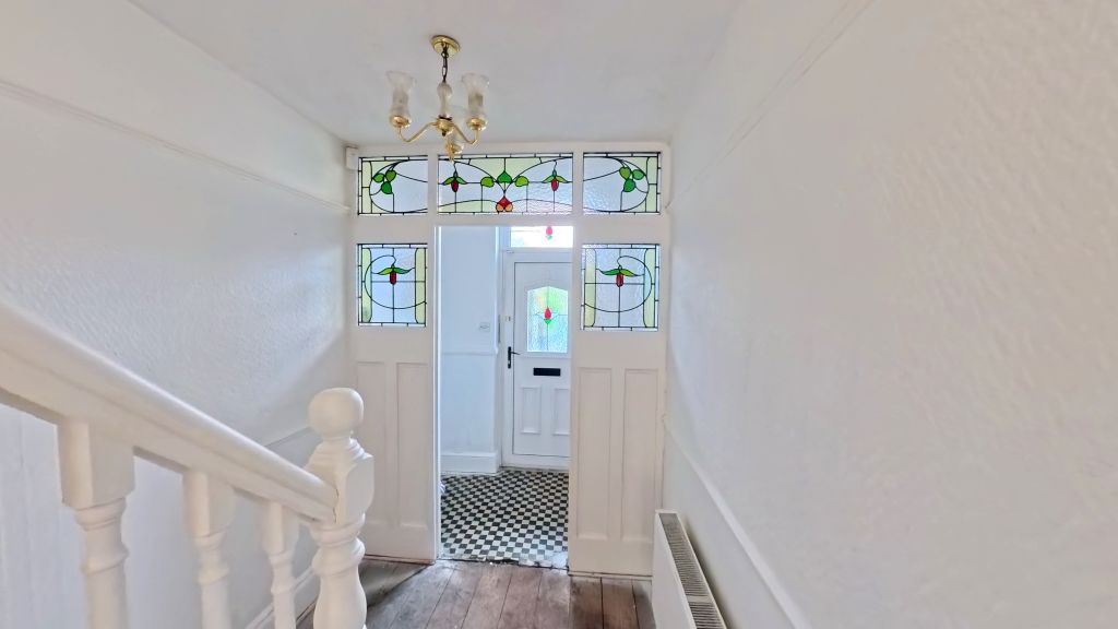 Property photo 3 of 10 Hallway