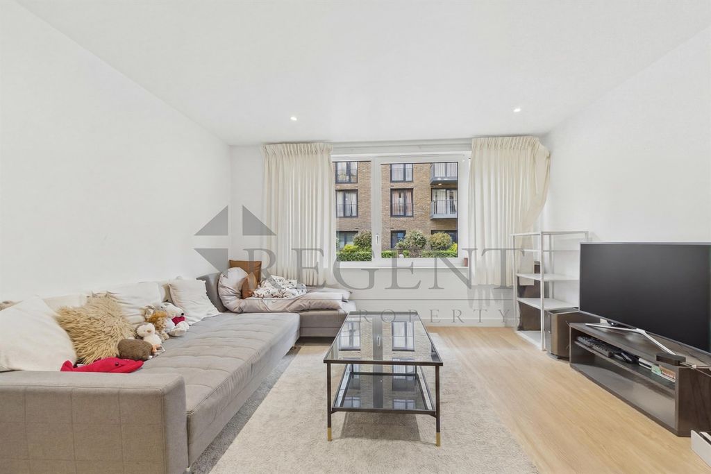 Property photo 1 of 16 (Main)