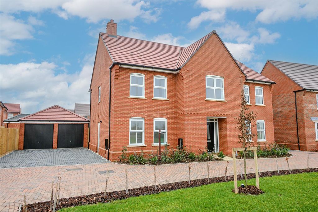 Property photo 1 of 19 Appraoch