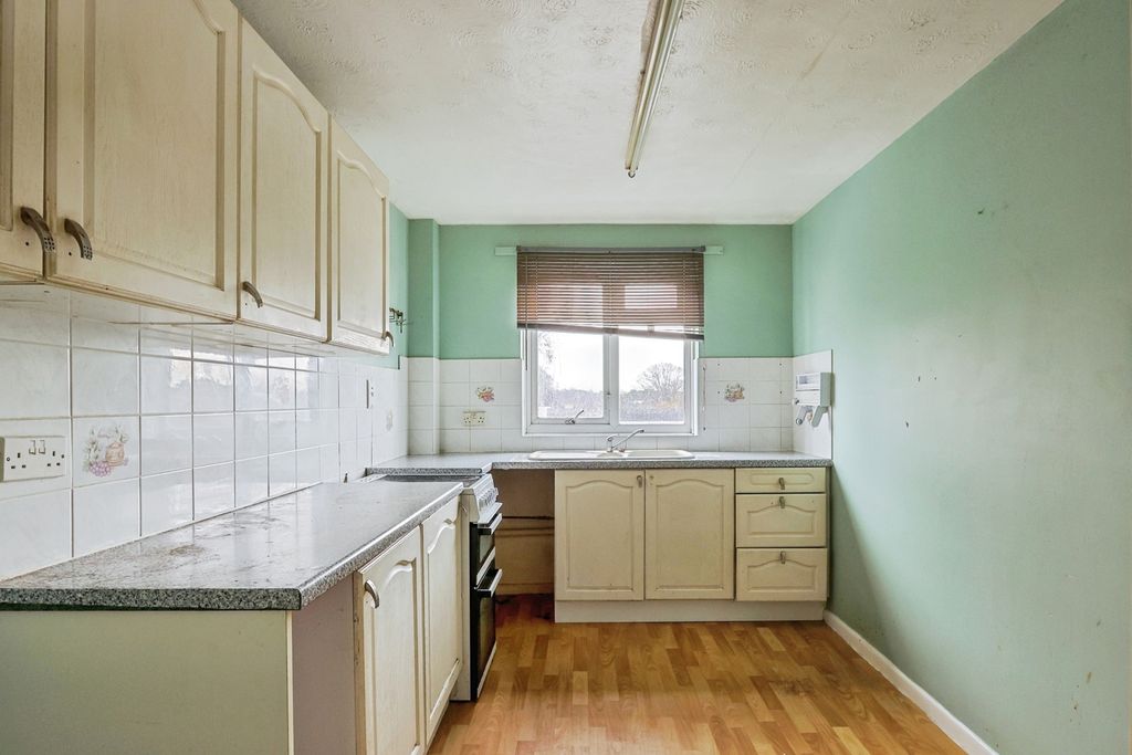 Property photo 2 of 19 Pbox-Img.Jpg