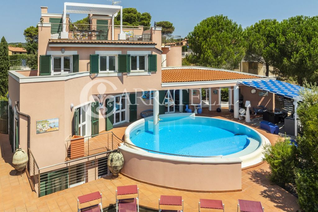 Property photo 1 of 37 A Few Minutes From Castiglioncello, An Exclusive Residential Setting Surrounded By The Quiet Of The Mediterranean Scrub, We Propose For Sale A Splendid Independent Villa