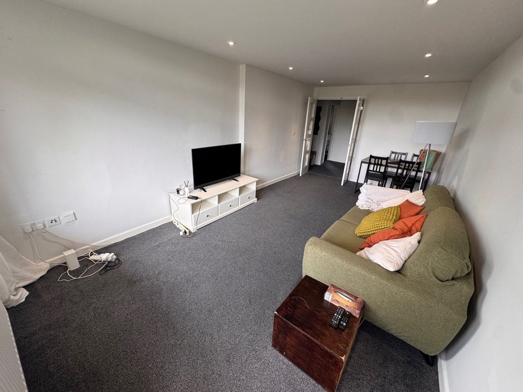 Property photo 3 of 12 Picture No. 13