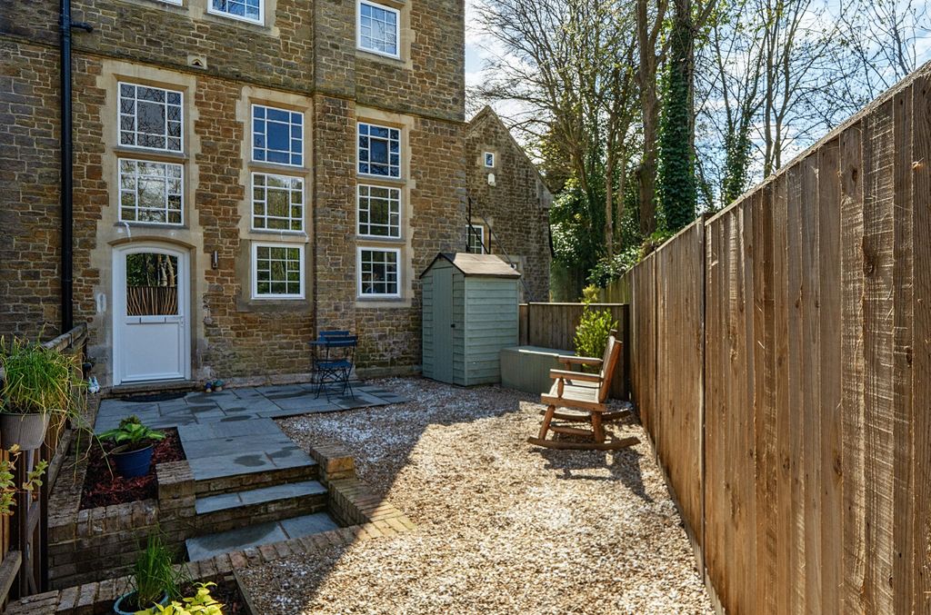 Property photo 1 of 27 1442054-17-69Dcfe...