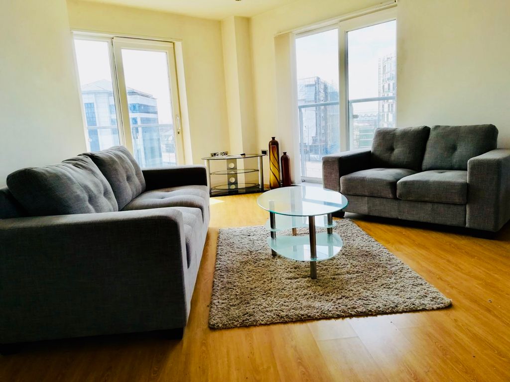 Property photo 2 of 12