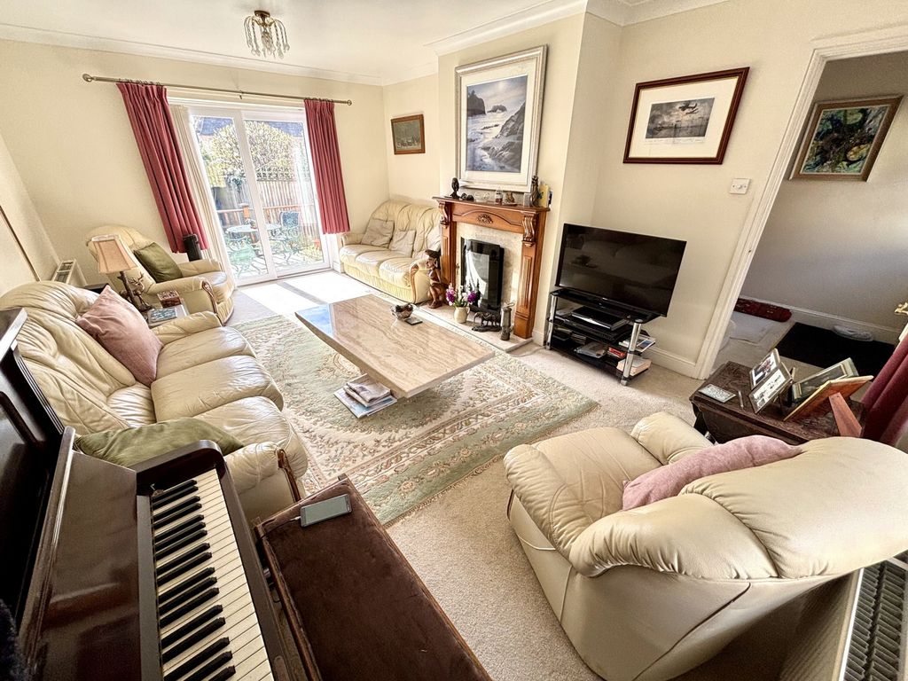 Property photo 3 of 25 Photo 3