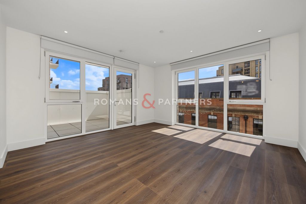 Property photo 1 of 34