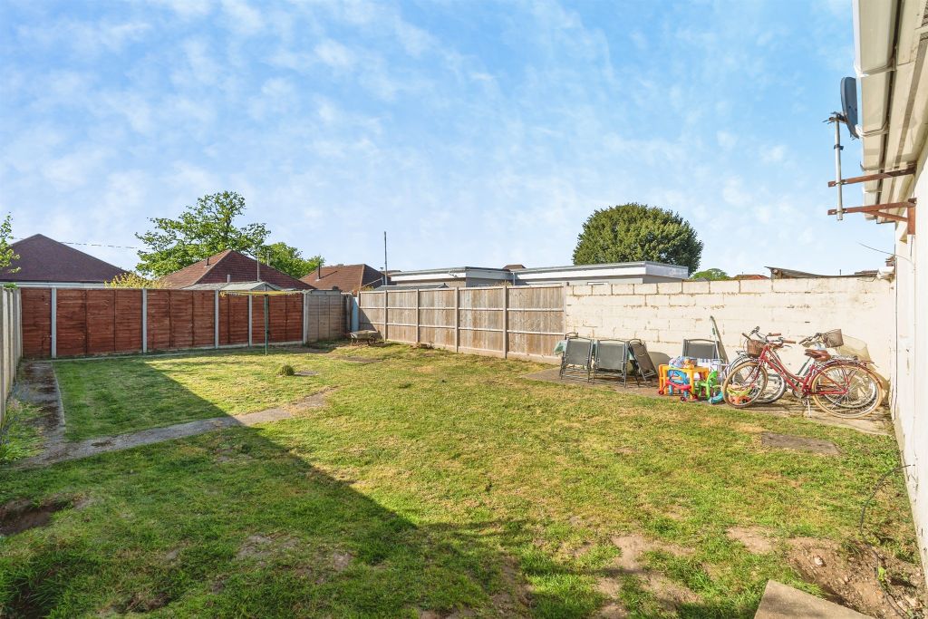 Property photo 3 of 14