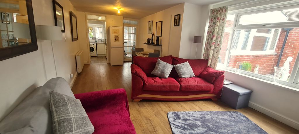 Property photo 2 of 12 Photo 6