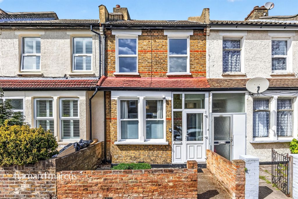 Property photo 1 of 25