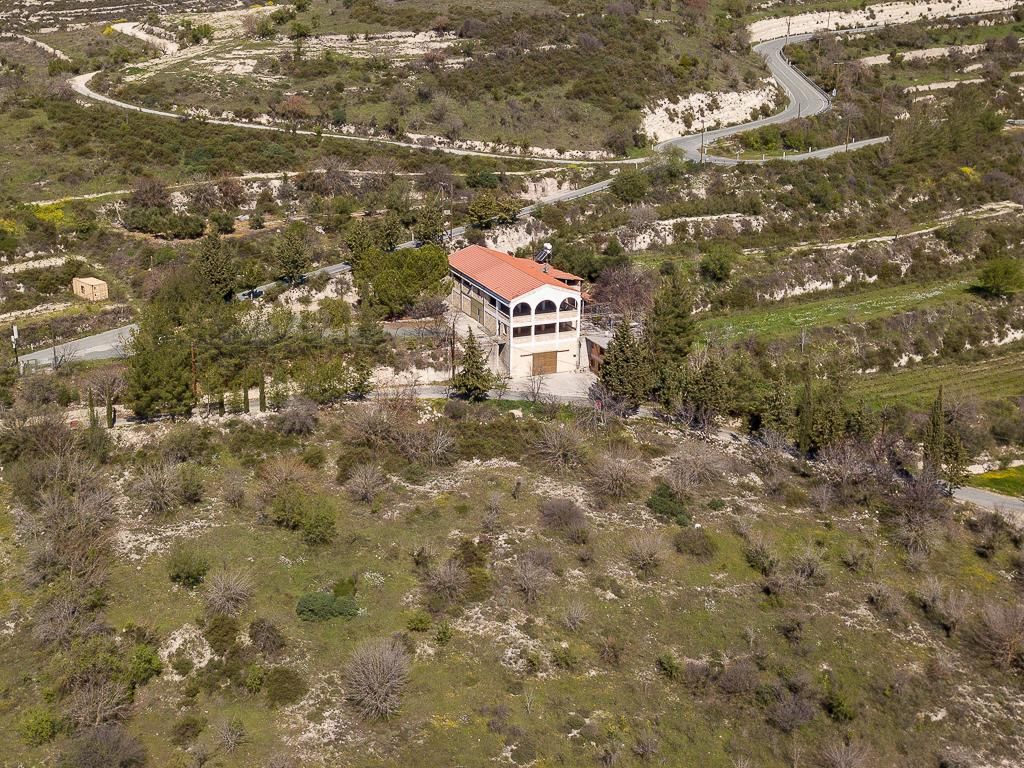 Property photo 1 of 16