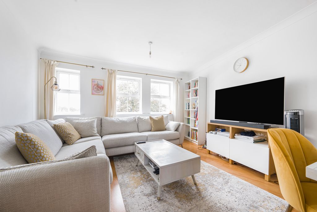 Property photo 3 of 10 Dsc02518