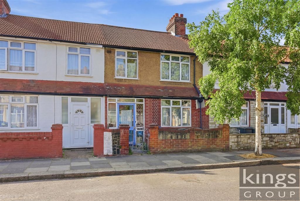 Property photo 2 of 12