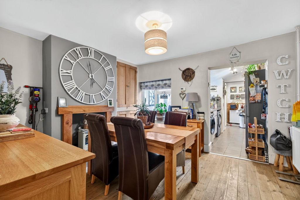 Property photo 2 of 13 Dining Room