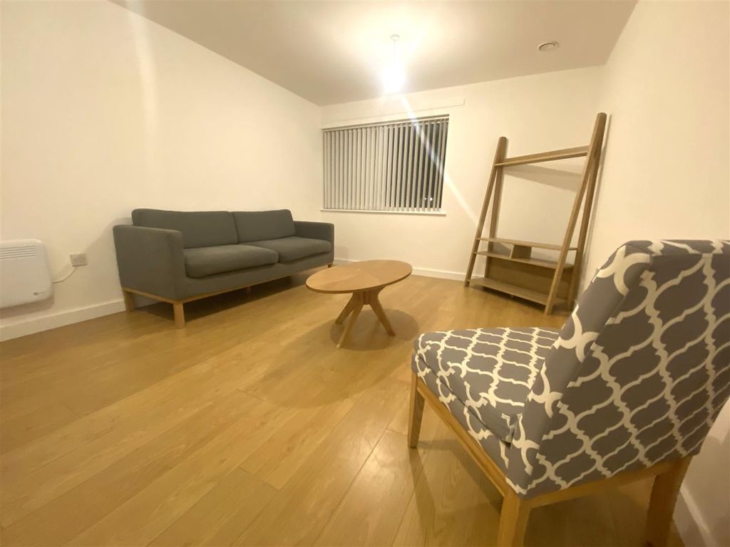 Property photo 3 of 8