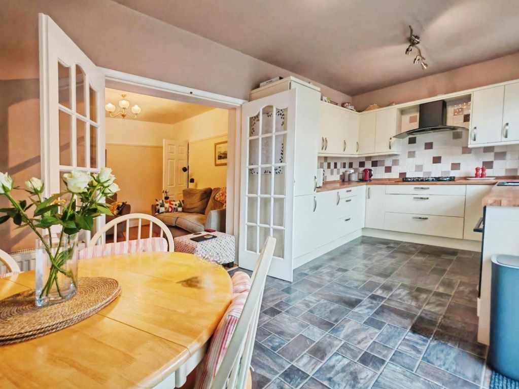 Property photo 2 of 27 User_Edited_Photo-653698Ef_User-Edited-920Ebe3c-0F