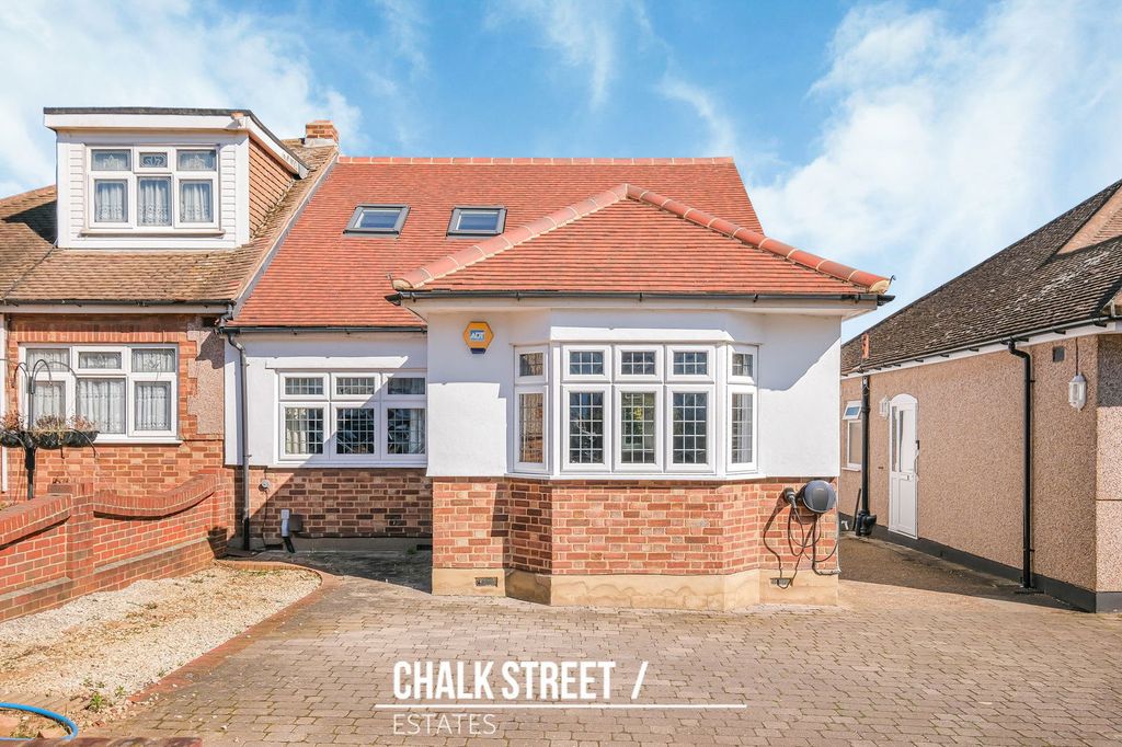 Property photo 1 of 34